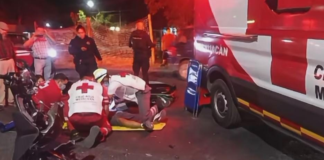 Camioneta de diputada del PT arrolla a dos adolescentes en Tehuacán