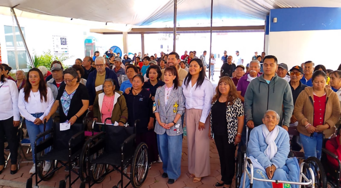 Entregan aparatos ortopédicos a 87 personas en San Andrés Cholula