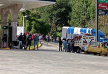 Protesta por proyecto de pozo provoca bloqueo carretero en Quimixtlán