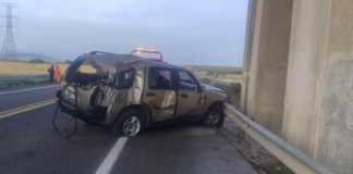 Camioneta choca contra barra de contención en la San Antonio-Virreyes