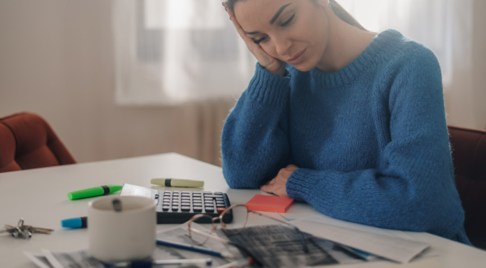 42% de las mujeres en México vive con estrés financiero alto