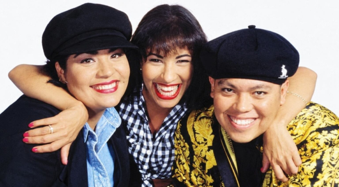 Hermanos de Selena se enfrentan por ganancias de sus regalías
