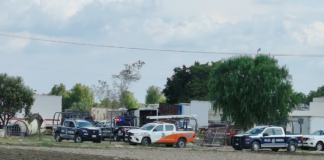 Se incendia depósito de vehículos en zona limítrofe de Tepeaca