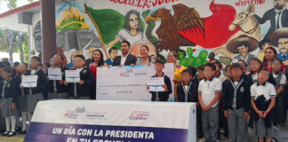 San Andrés Cholula entrega apoyo educativo a primaria “Justo Sierra”