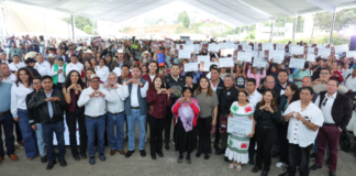 Entregan apoyos al campo y obra comunitaria en la Sierra Norte