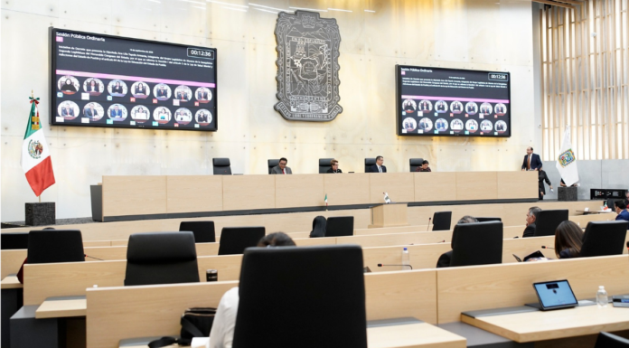 Prevén reforma para reservar gubernatura de Puebla a mujeres en 2030