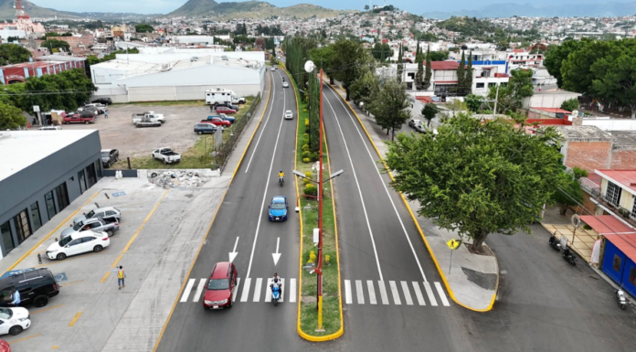 Ariadna Ayala entrega rehabilitación del bulevar Ferrocarriles