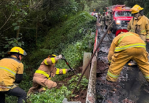 Cierran tramo de la federal México-Tuxpan tras ruptura de drenaje