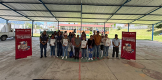 Zacatlán lleva más de 130 paquetes de útiles escolares a comunidades