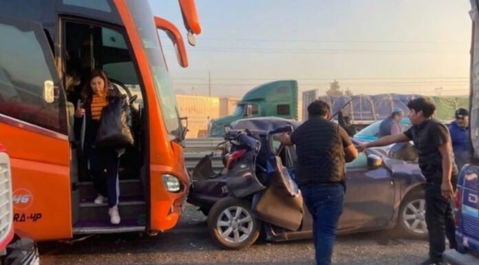 Autobús con docentes sufre accidente en la Puebla-Acatzingo; deja una lesionada