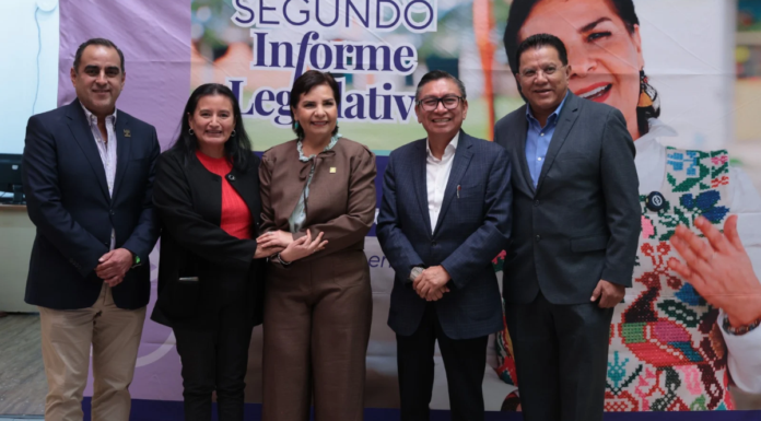 Beatriz Manrique presenta su Segundo Informe Legislativo