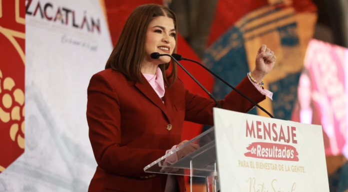 Bety Sánchez rinde cuentas a Zacatlán por su segundo año