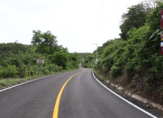 Concluye pavimentación de la carretera Achichipico-San Miguel