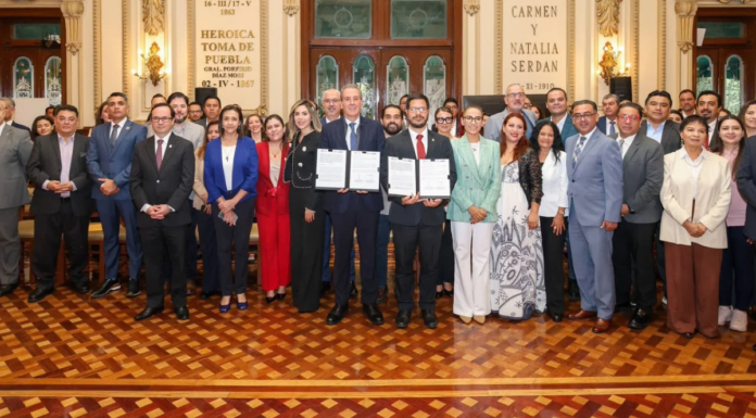 Puebla capital y UPAEP firman convenio para fortalecer educación