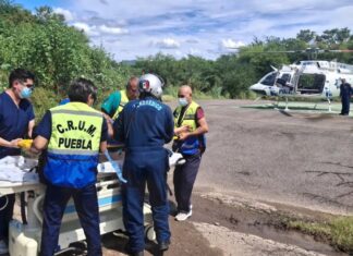 Paciente con tumor cerebral es trasladado en ambulancia aérea a Tehuacán