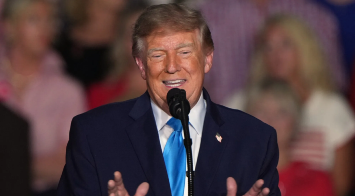 Trump sugiere destrucción de Los Ángeles o San Diego por Irán