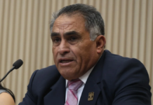 Elpidio Díaz rechaza acusaciones de extorsión; acusa adeudo salarial