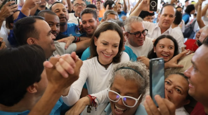 Tras meses en el exilio, María Corina Machado regresa a Venezuela