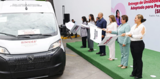 SEDIF entrega cuatro unidades del Sistema de Transporte Adaptado