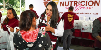 Entregan mil apoyos alimentarios a 500 familias cholultecas