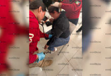 Golpean con arma a mujer durante asalto en Plaza San Diego