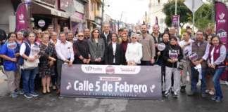Pepe Chedraui entrega rehabilitación de la calle 5 de Febrero