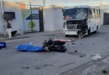 Muere motociclista tras choque con microbús en Guadalupe Hidalgo
