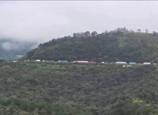 Volcadura paraliza la Puebla-Orizaba por más de 15 horas