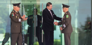 Armenta presencia cambio de mando en la VI Región Militar