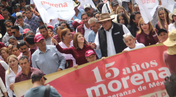 Conmemoran 15 años de Morena con marcha en Zacatlán