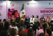 Realizan conversatorio sobre menopausia en el Congreso de Puebla