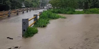 Lluvias provocan daños y cierre de carretera en Pantepec