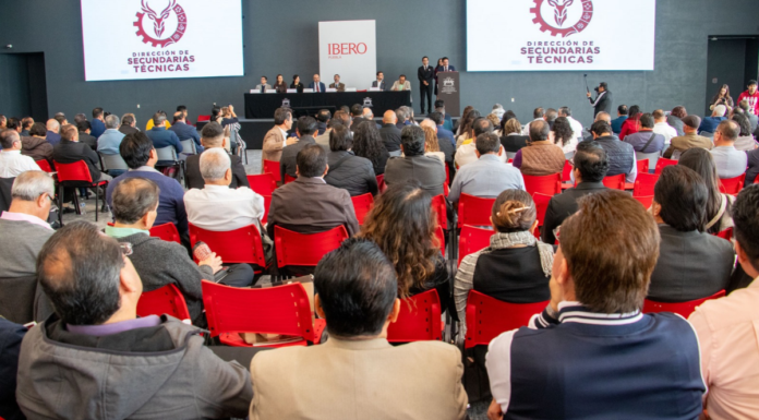 IBERO Puebla reúne a docentes para fortalecer planeación educativa