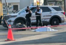 Motociclista muere arrollado en avenida Las Torres