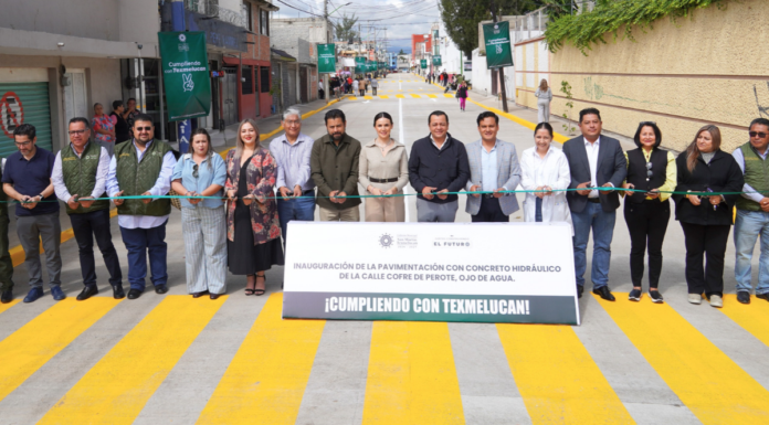 Texmelucan inaugura pavimentación de la calle Cofre de Perote