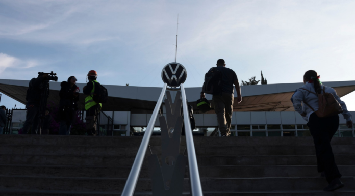 Volkswagen ofrece aumento salarial de 4.2%; SITIAVW pide 4.8%