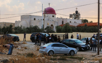 Tiroteo en iglesia de Jordania deja siete muertos y 27 heridos