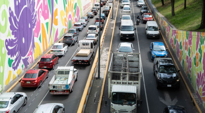Tráfico consume casi 18 días de salario mínimo al año en México