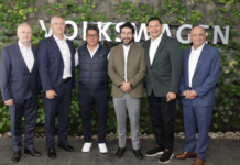 Autoridades visitan Volkswagen Puebla tras acuerdo salarial