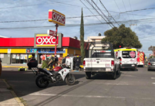 Muere una persona prensada tras volcadura en El Carmen